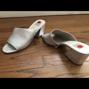 Silver metallic  slides with geometrical heel